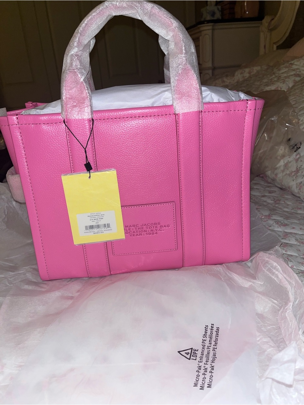 Marc Jacob’s Medium Leather Tote Bag in Bow Pink - Picture 7 of 7